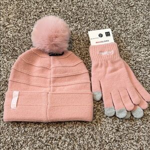 Robin Ruth Pink Knit Hat and Gloves Set